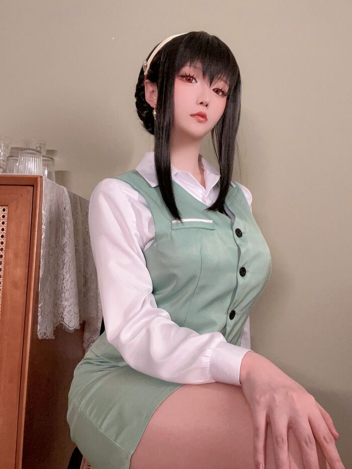 Coser小姐姐星之迟迟约尔圣诞2主题OL制服半脱露白色蕾丝内衣完美诱惑写真71P 64th image