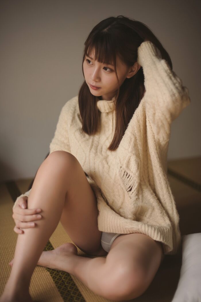 Coser美女凛子酱私房主题白色宽松毛衣配白色内裤+性感死库水秀完美身材写真66P 18th image