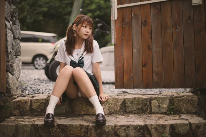 Coser美女凛子酱私房主题白色宽松毛衣配白色内裤+性感死库水秀完美身材写真66P 57th image