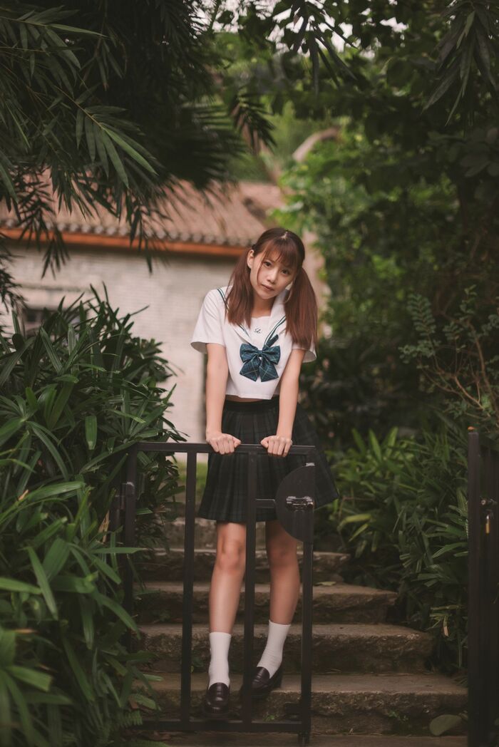 Coser美女凛子酱私房主题白色宽松毛衣配白色内裤+性感死库水秀完美身材写真66P 59th image