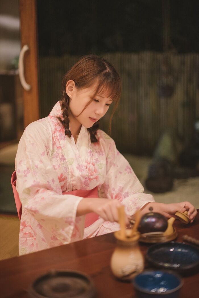 Coser美女凛子酱私房主题白色宽松毛衣配白色内裤+性感死库水秀完美身材写真66P 62th image