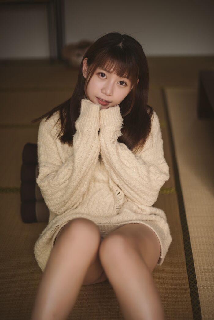 Coser美女凛子酱私房主题白色宽松毛衣配白色内裤+性感死库水秀完美身材写真66P 9th image