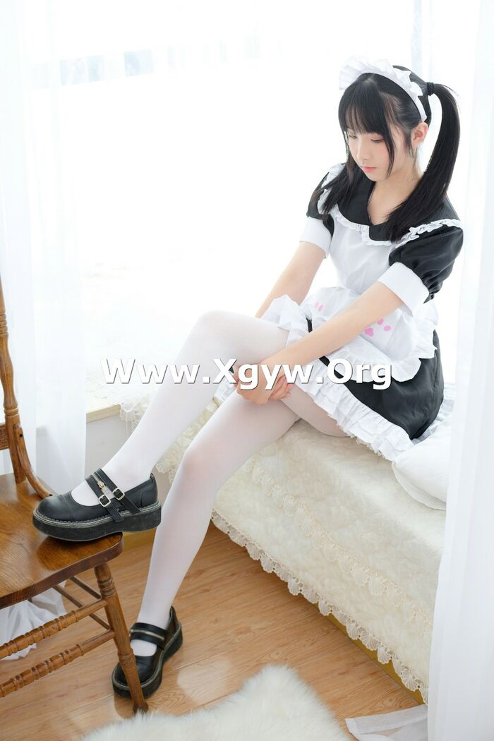 网络美女我才不是neko 白丝女仆主题性感黑白女仆装配白丝袜秀美腿诱惑Photo 71P 14th image