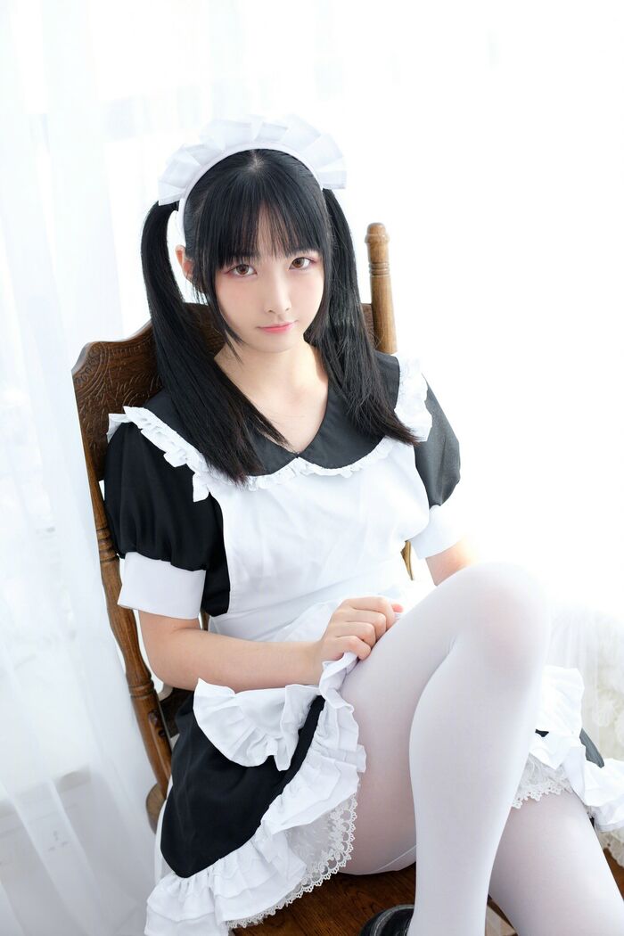 网络美女我才不是neko 白丝女仆主题性感黑白女仆装配白丝袜秀美腿诱惑Photo 71P 53th image
