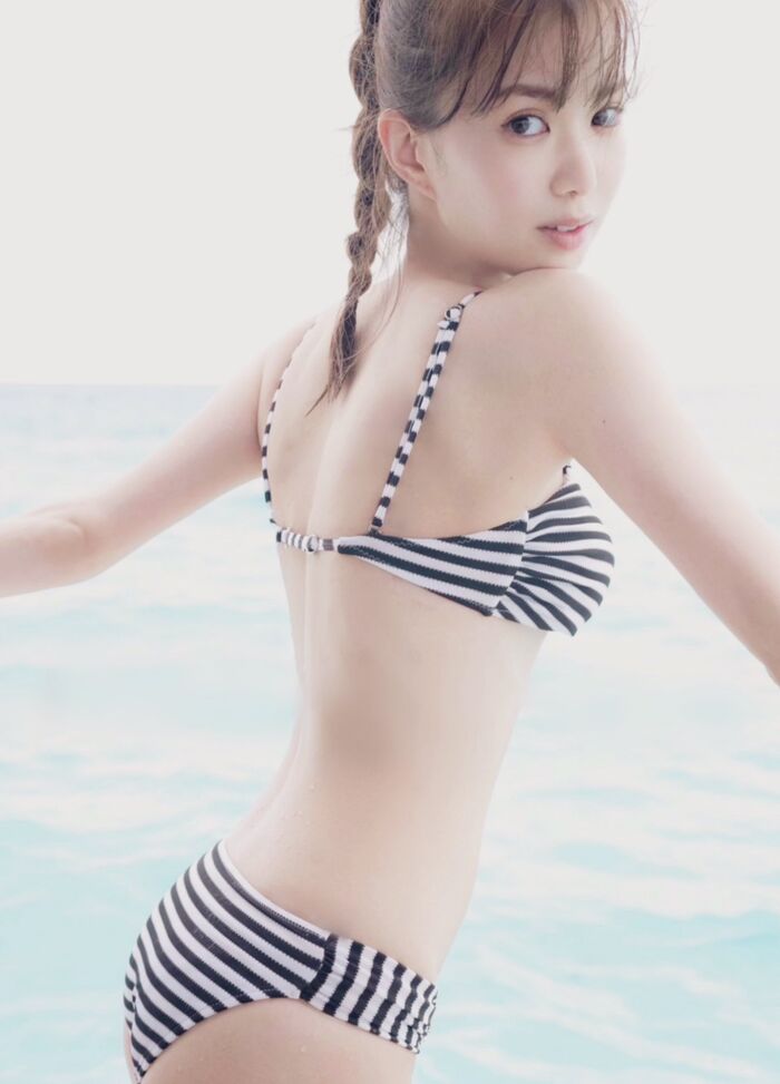 【画像】元櫻坂46が脱いだ！松平璃子、ブラジャー半脱ぎのランジェリー姿がエッチすぎるwwwwwwwww 9th image