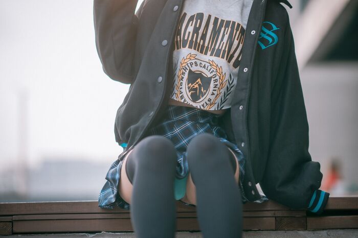 DJAWA Jeong Jenny 정제니 - Daylife In Sacramento B 8th image