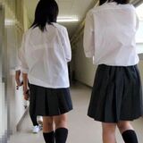 Amateur girls in uniforms who are bras transparent from summer clothes with white blouses taken in the city