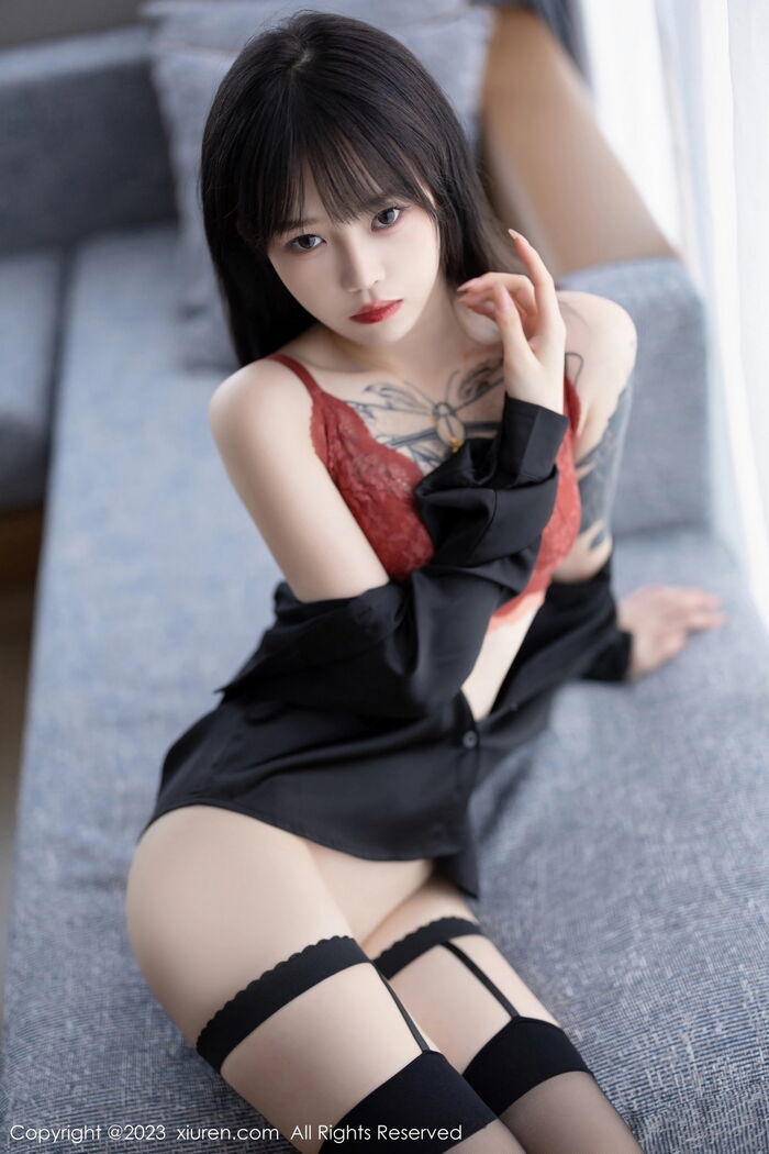 [XiaoYu画语界]Vol.1063_模特奶瓶黑色衬衫配红色短裙露红色蕾丝内衣黑丝吊袜魅惑写真81P 67th image