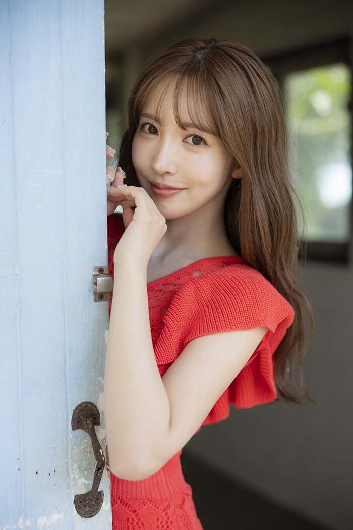 【Image】Yua Mikami talks about the cover of her last hair nude photo book being too erotic 10th image