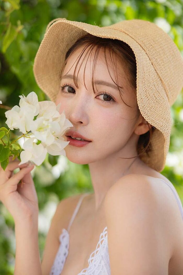 【Image】Yua Mikami talks about the cover of her last hair nude photo book being too erotic 9th image