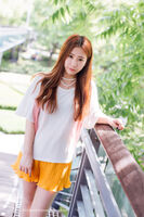 [Tukmo兔几盟] Vol.109_清纯嫩模董成丽游乐园里白Short Sleeve衫配yellow Short 裙清爽迷人Photo 40P