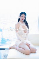 XiuRen第7172期_模特樱桃小犊子erotic white hair绒露shoulder服饰秀丰满身木完美诱惑Photo 55P