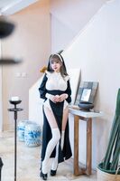 [XINGYAN Xingyan Society] VOL.187_ goddess Wang Yuchun's half-undressed nun's outfit, revealing a sheer white top paired with white stockings, perfectly seductive photoshoot 75P