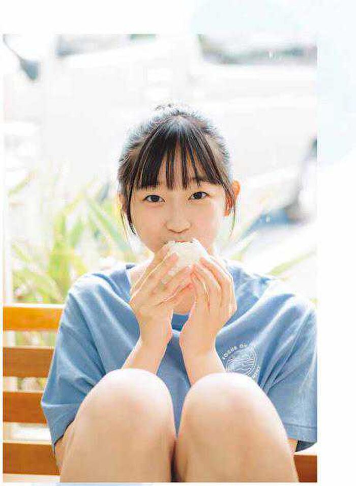 【Image】Baby-faced loli talent idol (17), swimsuit gravure is too sexy・・・ Chiba Hina is cute and has excellent style and is the strongest!! 31th image