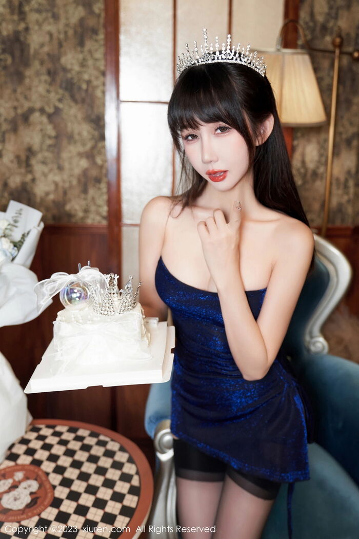 XiuRen第7274期_模特波巧酱生日主题性感宝蓝蕾丝内衣配黑丝吊袜惹火诱惑写真90P 38th image