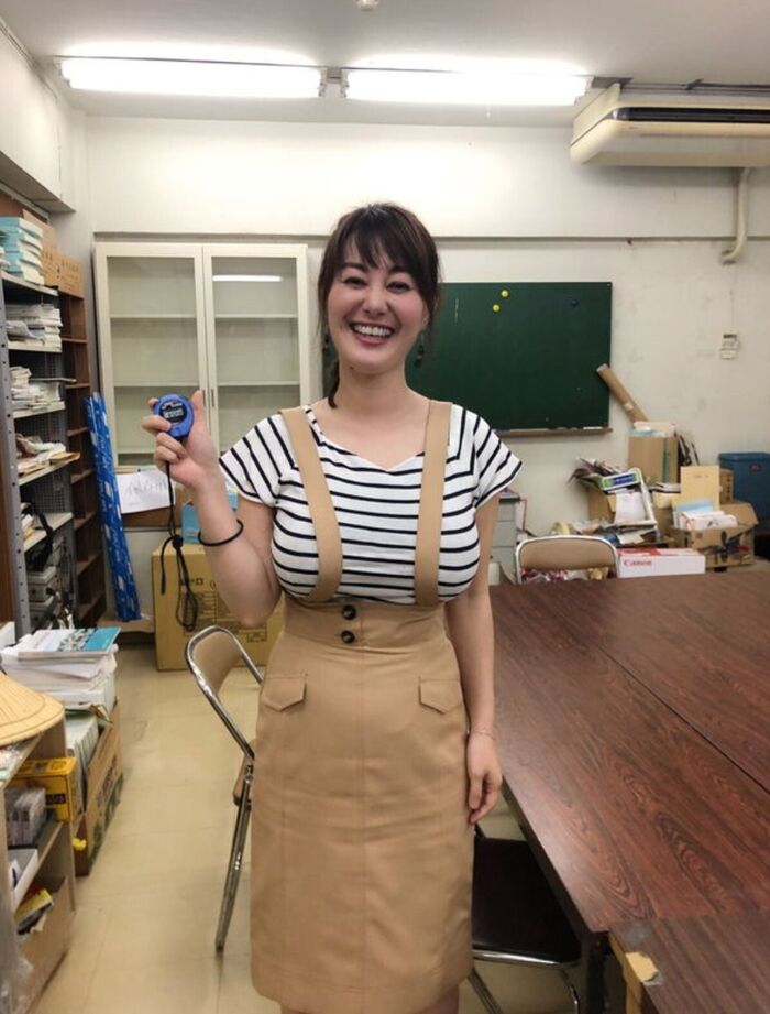 【Image】たまにおる大乳地方アナwwwwwwwwww 2th image