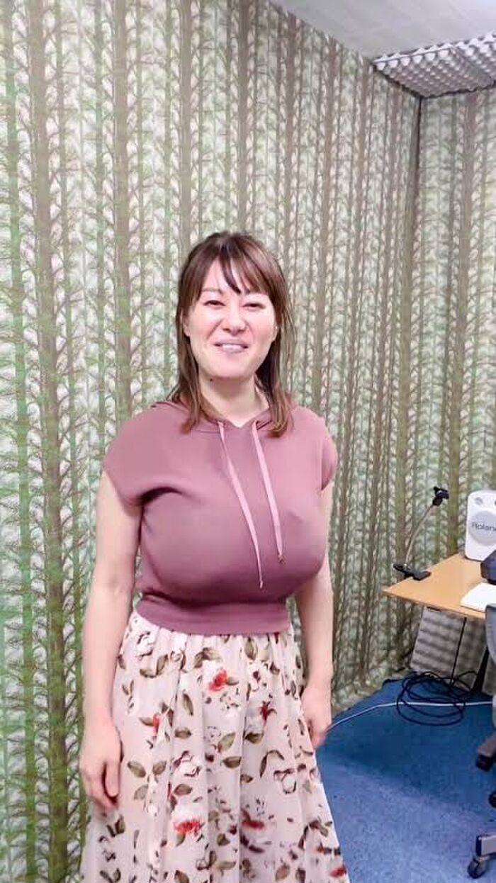 【Image】たまにおる大乳地方アナwwwwwwwwww 40th image
