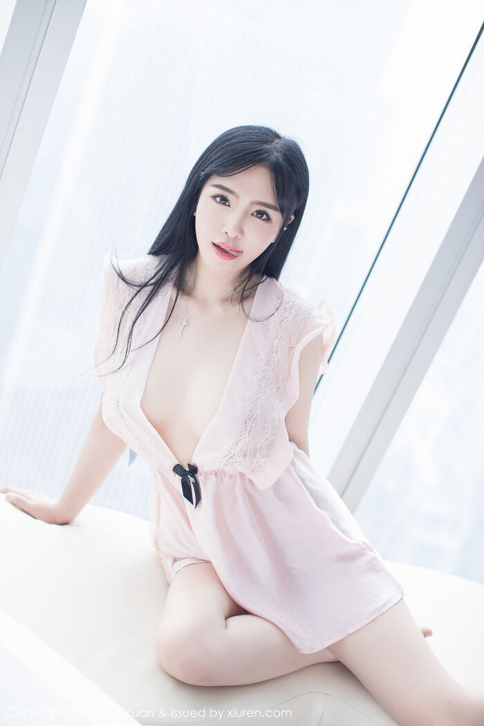 [LeYuan星乐园] Vol.046_ Goddess 刘钰儿居家powder红蕾丝水裙vacuum秀傲人大breast诱惑Photo 46P 4th image
