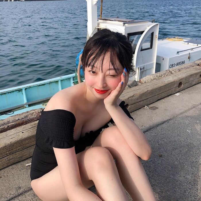 Honoka Takeuchi Latest Gravure Swimsuit Images 11 Photos 11th image