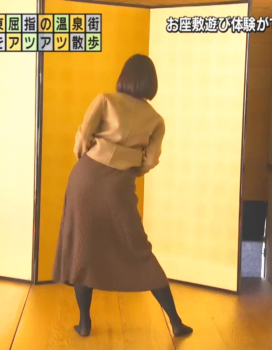 [There is a video] Ecchi girl Anna goes up in flames trying to show off her pants using the Rugby World Cup as an excuse 10th image