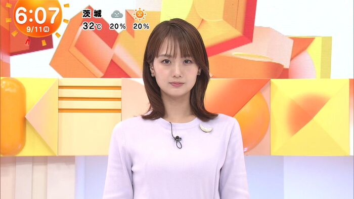 [There is a video] Ecchi girl Anna goes up in flames trying to show off her pants using the Rugby World Cup as an excuse 16th image