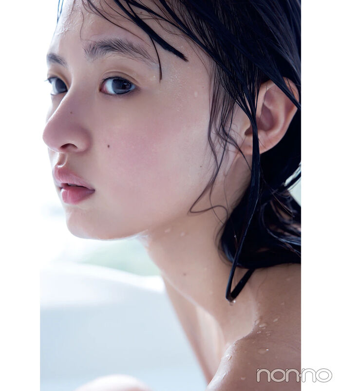 [Swimsuit image] Nogizaka46 Sakura Endo boldly exposes her cleavage wwwwwwwwwwwww1st photo book bikini cut is too naughty and fans are shocked!! 3th image