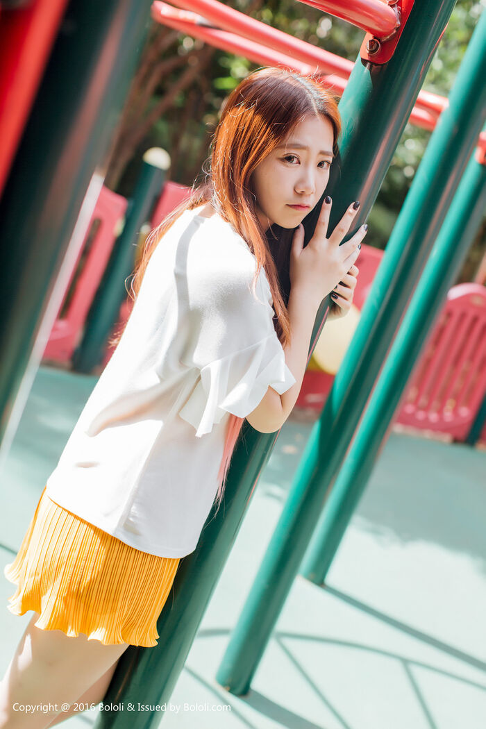[Tukmo兔几盟] Vol.109_清纯嫩模董成丽游乐园里白Short Sleeve衫配yellow Short 裙清爽迷人Photo40P 13th image