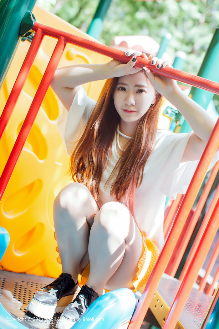 [Tukmo兔几盟] Vol.109_清纯嫩模董成丽游乐园里白Short Sleeve衫配yellow Short 裙清爽迷人Photo40P 22th image