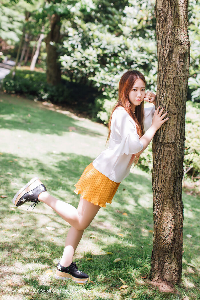 [Tukmo兔几盟] Vol.109_清纯嫩模董成丽游乐园里白Short Sleeve衫配yellow Short 裙清爽迷人Photo40P 24th image