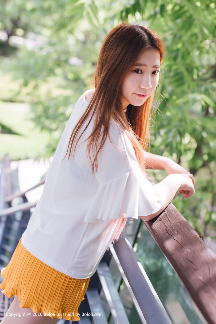 [Tukmo兔几盟] Vol.109_清纯嫩模董成丽游乐园里白Short Sleeve衫配yellow Short 裙清爽迷人Photo40P 33th image